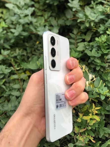 Realme C71
لۆک لۆکە 
پاتری 6300
256 گێگابایت 
ڕام 8
نرخی 155 هەزارو کەمێ مامەڵە 
***********
واتساپ ڤایبەر السليمانية
