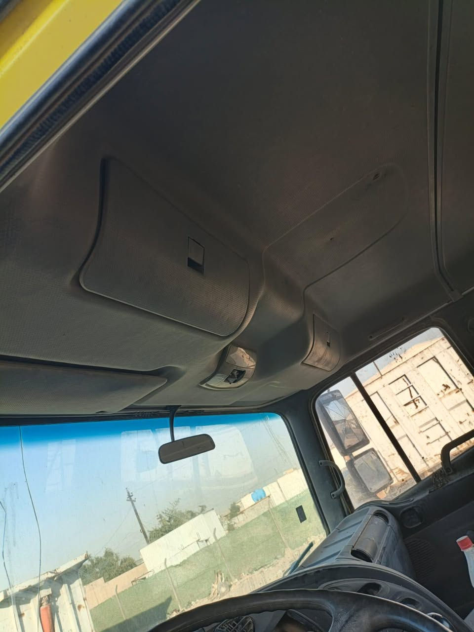 هونداي سكس ويل موديل 2002
محرك 8 سلندر  سوبر

كير 4 في 4

رقم ذي قار تحويل

تانكي ومضخة هايدروليك جاهزه 

منضومة هواء جديده 

السعر مناسب 110 ورقه المكان بغداد 

***********
