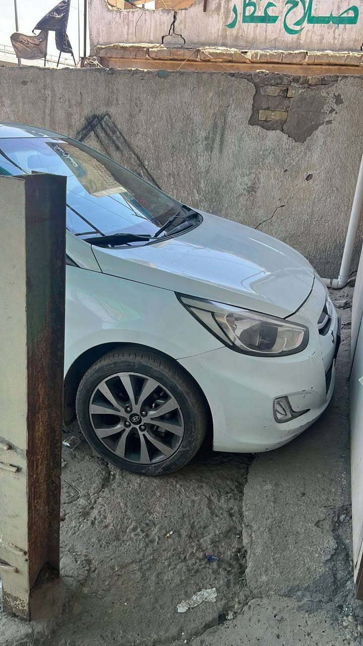 السلام عليكم موديل ١٦فول مواصفات خليجي رقم بغداد الجديد ماشيه ١٠٠الف بارد جاملغ الخلفي وتبديل قبق جنطه بدون دواخل *********** عنوان بغداد الحريه سعر ١٠٣وبيه مجال
