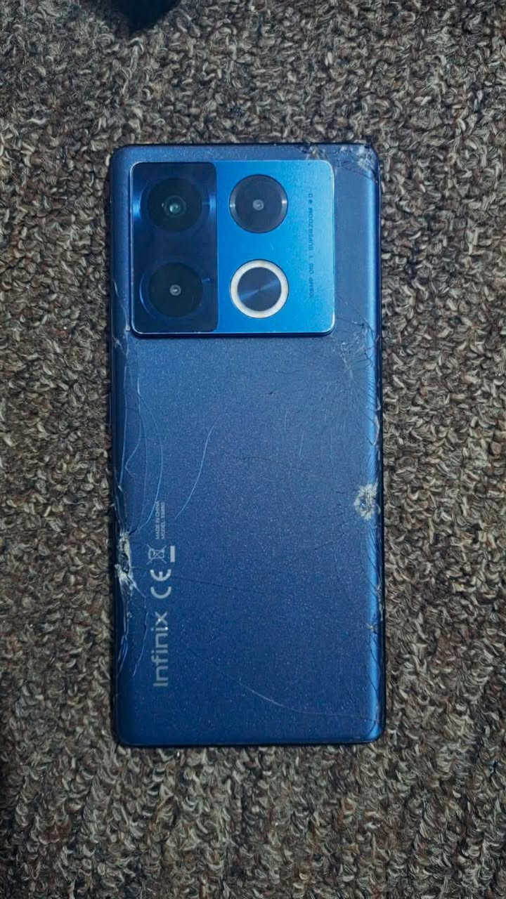 السلام عليكم انفينكس نوت 40 برو 5 جي ذاكره 256 بطاريه 5000 كاميرا 108 كل شيء واضح بالصور كرتونه وياه فقط
مراوس فقط


**إذا كنت صاحب هذا الإعلان وتريد حذفه لأي سبب، رجاءا أرسل رسالة إلى الدعم الفني**