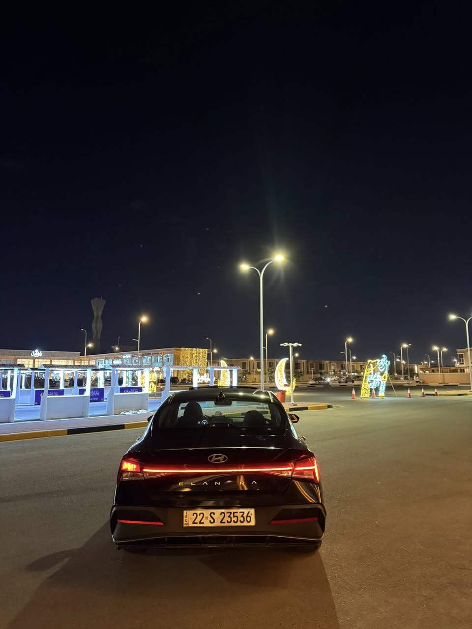 السلام عليكم 
النترا مديل 2025 وارد امريكي رقم اربيل (22) فول مواصفات للأخير  فتحه تشغيل عن بعد بكلايت خلفي رياضي متصل  شاشه دجتل كاربلاي كامره دواره سايد بريك دكمه كهربائي لد عل دشبول وبعد بيها هواي مواصفات .
مكينه 2000 دوش المرغوب .
السياره صايره بيها صبغ بقبق الجنطه فقط جوه الكتابه مال النترا يعني وبع قطعه فقط ضررها ضربه خفيفه كلش من امريكا باقي البدي مكفول كفاله عامه.
بدون ايرباك بدون دواخل كلشي بيها بلادي 
مكينه كير حداده تايرات كله مكفول وجاهزه من كلشي ما بيها نقص برغي .
السعره 168$ وبيها مجال عنوان البصرة الجنينة 
تلفون ***********
