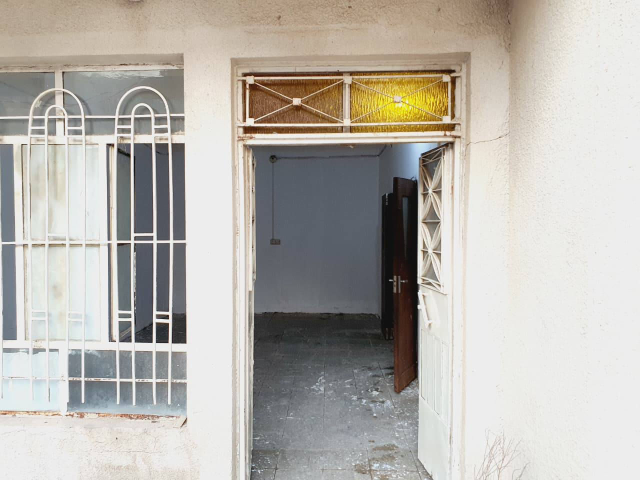 بيت للايجار حي العسكري
قرب مسجد السهله شارع مدرسة السياب اول فرع منطقة راقية 

استقبال وغرفه وتخاريج الشهر 300
للاستفسار الاتصال على الرقم التالي 
***********
