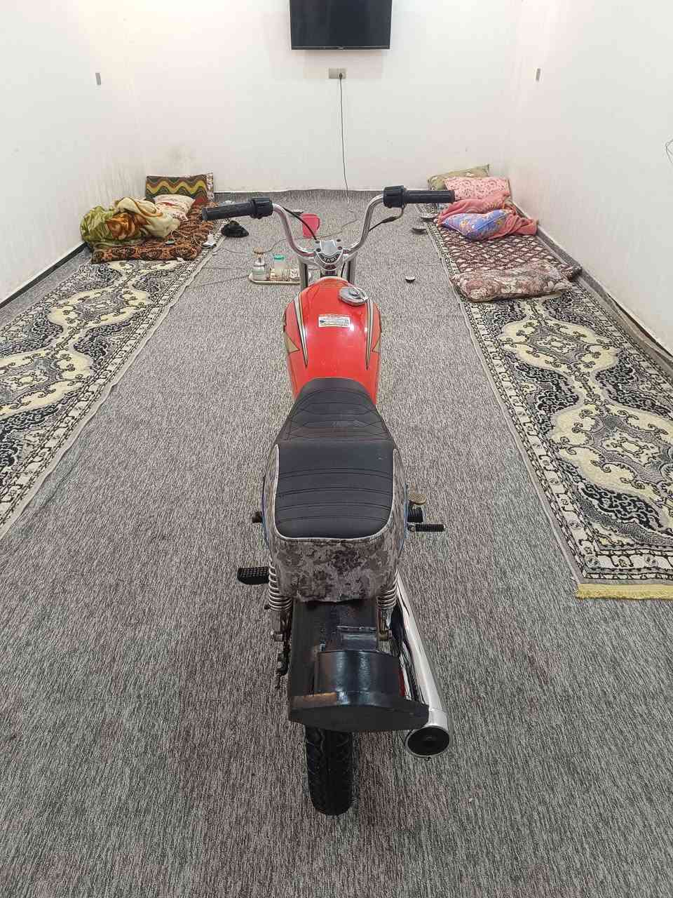 سلام عليكم دراجة أربعة كير ايراني نامة شلامجة تعمير 25 برغي ما مفتوح بيهة كفالة عامة كلك كلك كلك وبخدمة الشراي تواصل وتساب او خاص هاذا 
هاذا رقمي 
***********
***********
