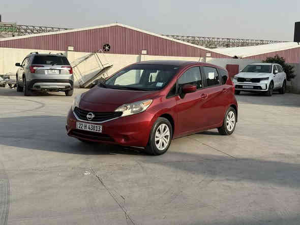 للبيع 
نيسان فيرسا موصفات sv
موديل 2017
شاشه 
كامره 
ضررها جاملغ وبوند 
بدون دواخل بدون ايرباك 
هزه وسنويه جديد 
شرط تحويل 
مكان السياره موصل 
السعر 💸 98💸وبيها مجال 
التواصل على الارقام
***********
*********** بيه واتساب
