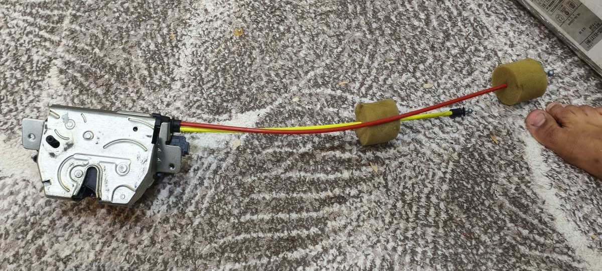 قفلی دەرگای ماڕسیدس e320 بۆ فرۆشتن نرخی ٤٥ هەزار و معاملە أربيل, العراق


**إذا كنت صاحب هذا الإعلان وتريد حذفه لأي سبب، رجاءا أرسل رسالة إلى الدعم الفني**