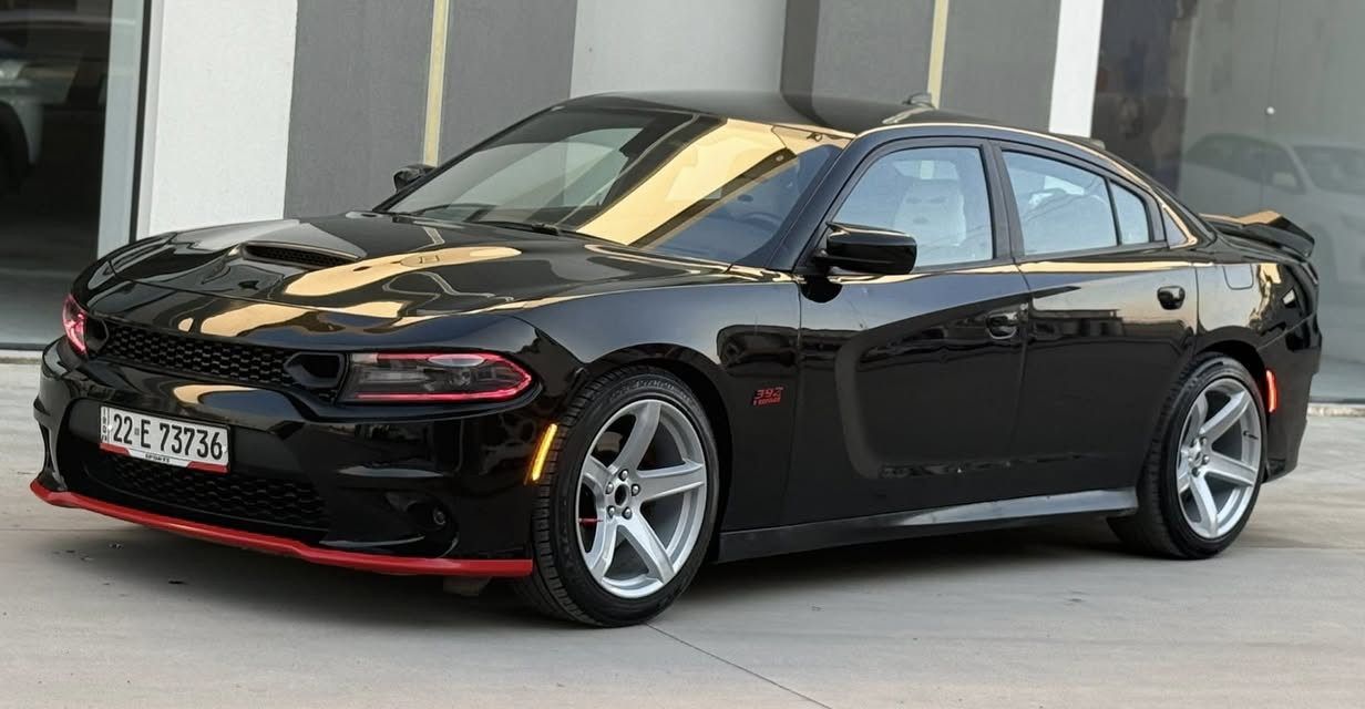 للبيع مكلف بل نشر
جارجر RTموديل 2021 حجم محرك 5700 بشرط هوة والكير كير طيارة بيها صبغ 4قطع جاملغات كدام وبوند ونص باب بيها تكت شاصي مبدلة بس تصليح درجة اولي شاشة كبيرة مصابيح امية ليد بصمة تشغيل عن بعد ويل حجم 20 سيتم صوت وبعد بيها مواصفات السعر 157 وبيها مجال مكان السيارة موصل 
***********
***********
