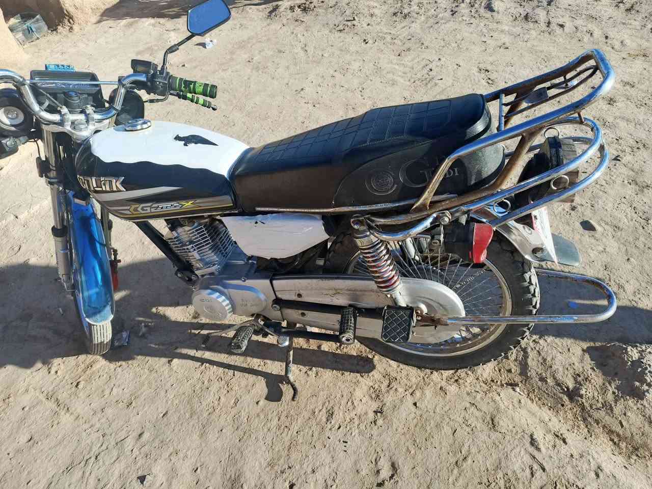 دراجه البيع مديل 23 نضيفه فول الدراج سونك مكان ديالى جلولاء الشيخ بابا السعر 600بيها مجال الهاتف *********** بيع مستعجل
