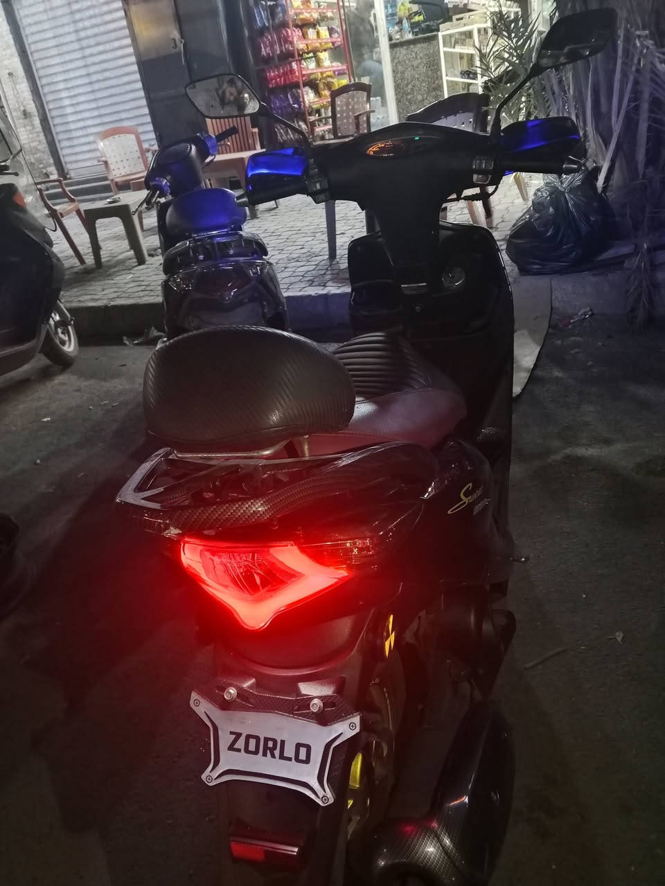 سويت زورلو 25اوراق معرض صك بيع فاضي
حبا بعدا علبه 
ماشيه 2الف
فول زوايد 
موجود طريق المطار الضاحية رقم 81948752


**إذا كنت صاحب هذا الإعلان وتريد حذفه لأي سبب، رجاءا أرسل رسالة إلى الدعم الفني**