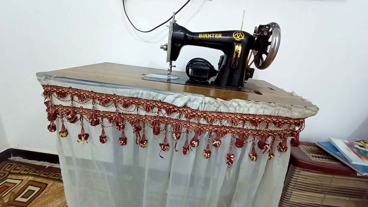 سلام عليكم 👋✨
عندي هاي مكينة الخياطة للبيع 🧵🧶
شغالة ما بية مشكلة ماطور ودواسة ✅🔌
يجي وياهة ميز نظيف مثل ما واضح 🪵📸
سبب البيع جبت غيرة 🆕
العنوان الديوانية-دور حجي هندي 📍
للاستفسار *********** 📞 ديوانية, القادسية
