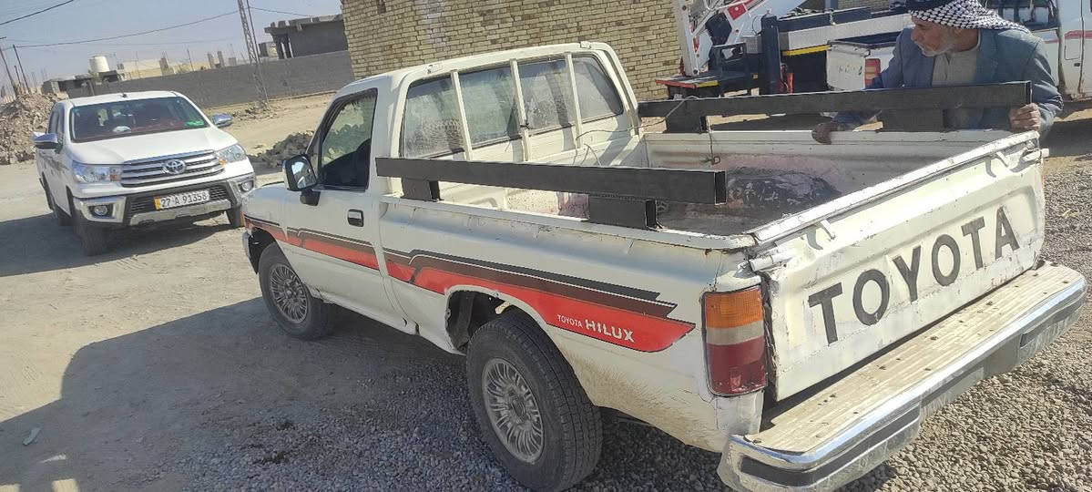 بيكم تك 89 رقم صلاح الدين اصفر سيارة مال جناي راعيهه موجود سنوية ساقطة 2016 گير وشاصي ومحرك مكفول 5 كير ثري واي مكفولة من السرقة والغرامة حدادية جاهزة طخم تاير جديد السعر 28 ورقة بيهه مجال حق الجية مكانها ذي قار الأصلاح  للأستفسار اكثر اتصل ***********  ***********
