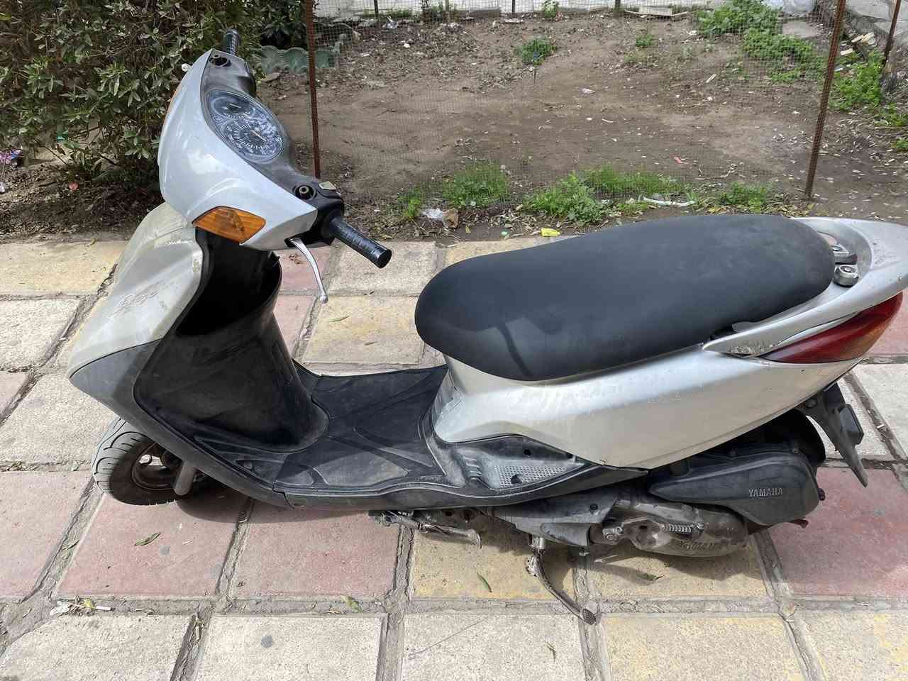 بريز لايت جوه 140 
دراجه بلاديه كلشي ممفتوح بيها ع وضعها كهربائيات كلشي شغال بيها السعر ٦٥٠ 
مكاني جسر للسنك ***********
