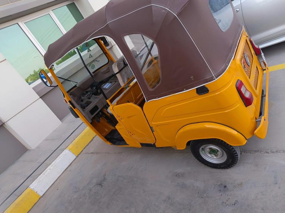 السلام عليكم تكتك للبيع مكفوله من داعميه للدعاميه محرك برغي مفتوح ممتعوبه لا تنقيص ولا تبخير شغل وطلع كبل بيعه للشارع تخم تيارات جديده متواجد عل نت سعر ب7وبيهه مجال قليل حك جيه العنوان بغداد رقم تليفون ***********
