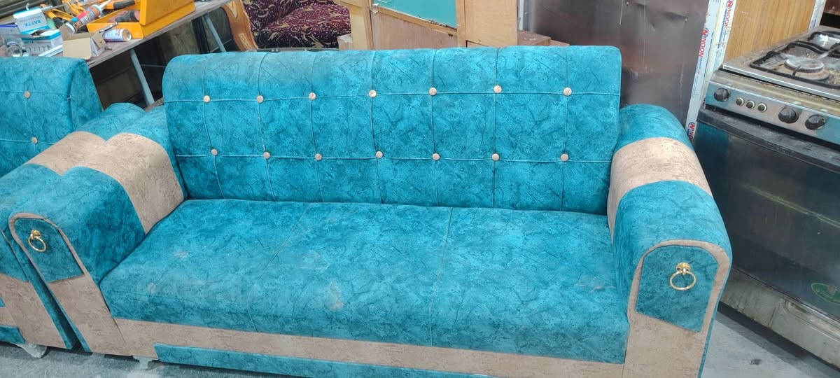 تخم 10 مقاعد 5 قطع السعر 170 الف
العنوان البدير
***********
***********
