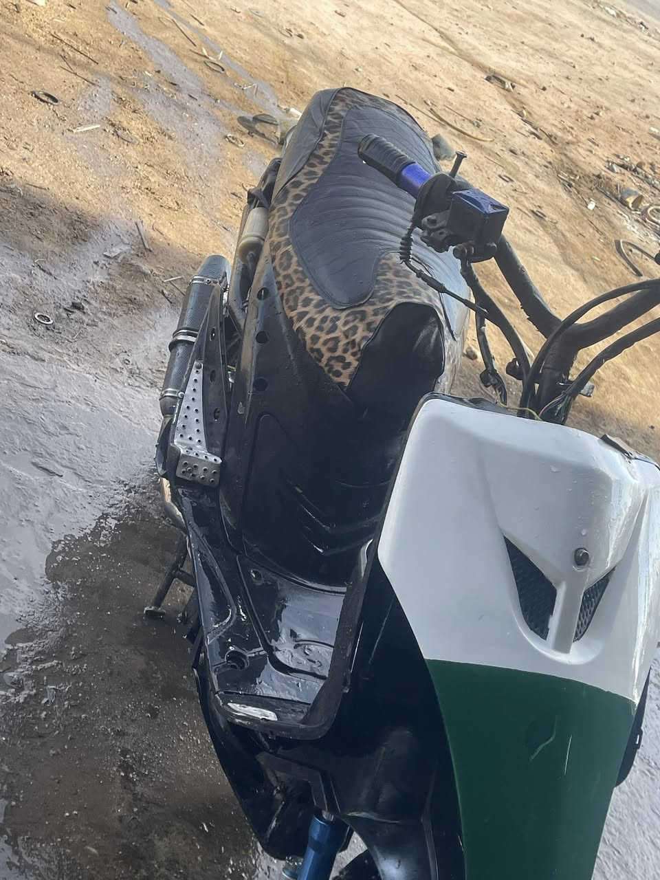 سلام عليكم

ماكس عدله للبيع حربيه مكينه 55 سعر خاص  ***********
