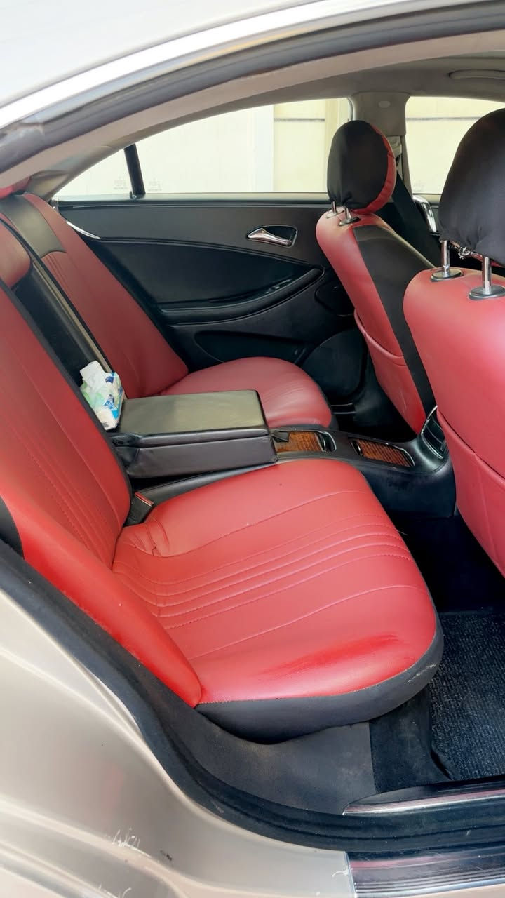 مارسيدس ClS  2005فول مواصفات  vib كشانه منفصل. فتحه. جلد مواصفاتها معروفه مكينه 6 سلندر. جديده قبل فتره شادها. حداديه جاهزه مبدله جديد جاهزه من كلشي  للبيع او مراوس  الاستفسار. ***********
