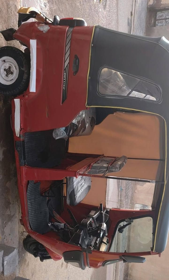 للبيع رقم انكليزي مديلها 19 والمحرك 22 كلشي شغال مابيه نقص
عنوان ام قصر 
السعر 4600

***********
