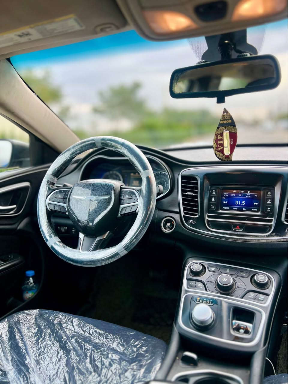 للبيع فقط .
كرايسلر C200
ماشية 100 الف 
موديل 2016 
گير ماوس سايد بريك بصمة 
تبريد تتفية شغال منضومة لايت اصلي
گير محرك كفالة من فتح
رقم شمالي دولي  سنوية جديد شرط تحويل 
تخم تاير جديدويالة اصلي
سيارة بل واقع احلا من صور 
بيها صبغ مكانات اثر طخ طخات خارجية ابيع حزام 
بجم خلف كبس قمارة تكم بدون صبغ شرط . 
مكان سيارة كركوك 
سعر 85  مناسب 
***********📞
***********📞
***********📞
كورك بيها واتساب أربيل, العراق
