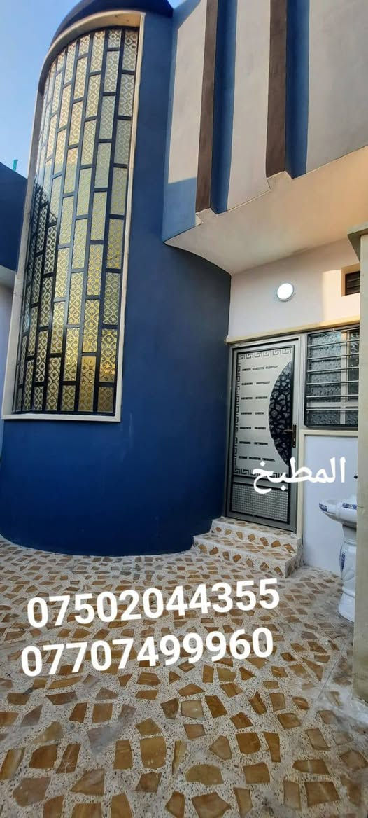 بيت ركن مربع للبيع مساحه ١٠٠م 
((إتجاه شروق ))
سند طابو الزهور شرط التحويل بناءحديث 
غرفتين نوم وهول ومطبخ واستقبال وبيتونه 
تبليط وخدمات ماء وكهرباء
حي الانتصار شارع 60
جهة الميثاق خلف سنتر الانتصار 
السعر (( 87 مليون ))
*********** $$ ***********
