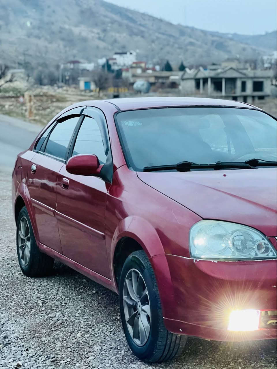 ماشاءالڵە لەمالی هه مو لایک شۆفرلیت ئۆپترا بۆ فرۆشتن مۆدیل٢٠٠٥ ئارم و سەنەوی بەشەرت ئەولیات بێ کێشە بۆ هه مو کوردستان گیرو مەکینە بەشەرت دوجام کارەبایە کارەبایاتی هه موی مەزبوتە  تەقەو رەقەی تیدا نیە چوار تایە ویلی نویی بۆ بەستراون  سیارەکە بۆیاخ عامە لەسەر ساخە بۆ جوانی  دەعم و لیدرانی قورسی نیە موس براوە بەشەرت نرخی ٤٥$مەجال   
*********** سوران, أربيل
