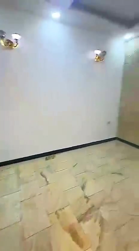 مشتمل للإيجار 🏗️🏚️💥

 #الموقع زيونة محلة 710قرب صيدلية 👩‍⚕️ قطن 

🏠🏗️💥بمساحة 50متر يحتوي على ثلاثة 3️⃣ طوابق طابق الارضي صالة طعام ومطبخ وحمام ومدخلين للدخول والطباق الثاني غرفتين نوم 🛌 وحمام والطابق الثالث غرفة نوم 🛌 وسطح 

☎️☎️
*********** واتساب
*********** واتساب
زورنا تجدون مايناسبكم من العروض العقارية والتجارية والايجارات بيع وشراء الشقق والأرضي اهلا وسهلا بمتابعينا الأعزاء عنوانا وسر نجاحنا الصدق والامانه

🏢 مكتب الشرق الاوسط العقارية - زيونة
#متابعة_الصفحة_للأستفادة_من_العروض_الجديدة
