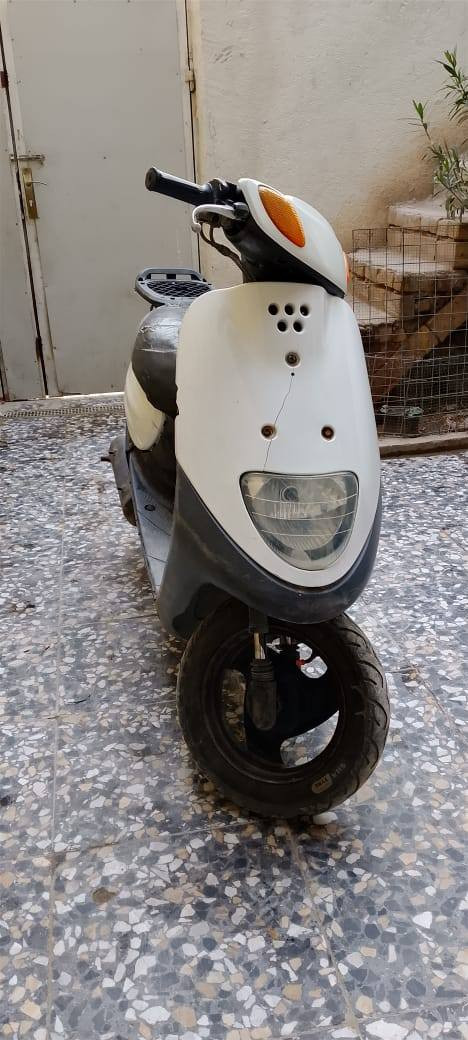 السلام عليكم.
منغولي للبيع او مراوس 
لايت بك لايت. 
قفل ستيرن.. 
شلعه ومعدل تايراته نضيفه كارتون توني شادهن
الدراجه نضيفه بمعنى الكلمه. 
للتوصل.. *********** واتساب او اتصال متواجد
