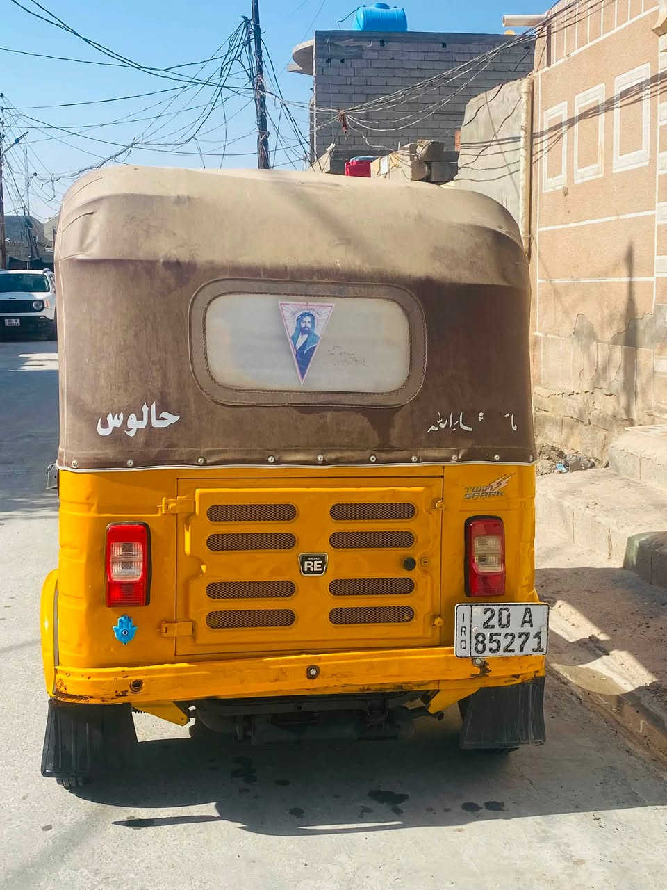 تكتك للبيع موديل ٢٠١٨محرك ٢٠تكتك كامل كبل لشارع سعر ٥ و٧٠٠وبيها مجال شراي اتصل ***********
