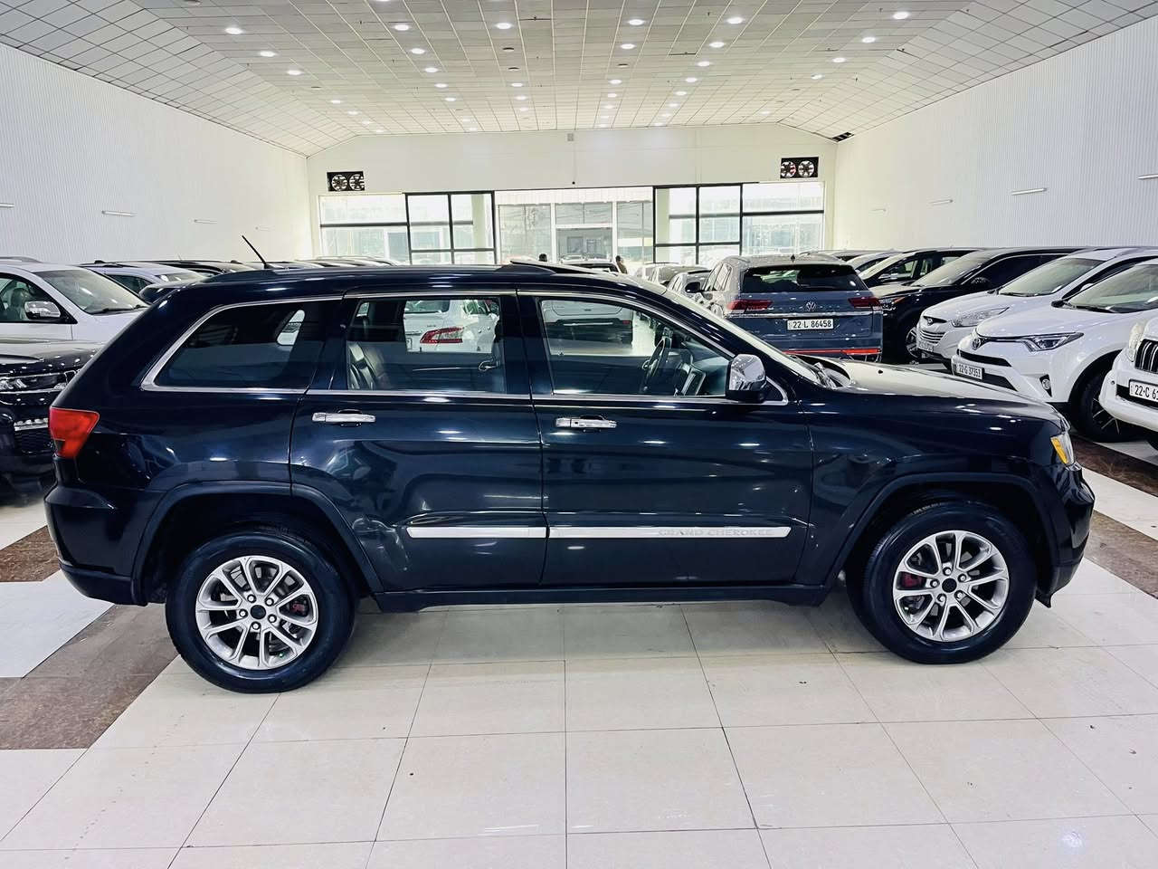 Jeep 2012 فول مواصفات بدون صبوغ سيارة بسمي عنوان أربيل 
***********
وتسأب
