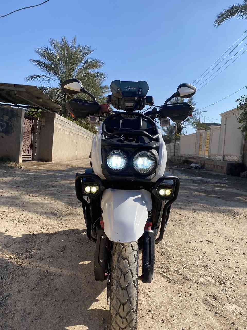 السلام عليكم للبيع دراجهًاوتاماتيك. موديل ْ2026  دراجه مكفوله منً. كلشي اي نقص ما بيهااا. سلف هندر تشغيل عن بعد كهربائيات كلها شغاله السعر 1100وبيهاا مجال حكً الجيه. مكاني ديالى الخالص.  الرقم ***********
