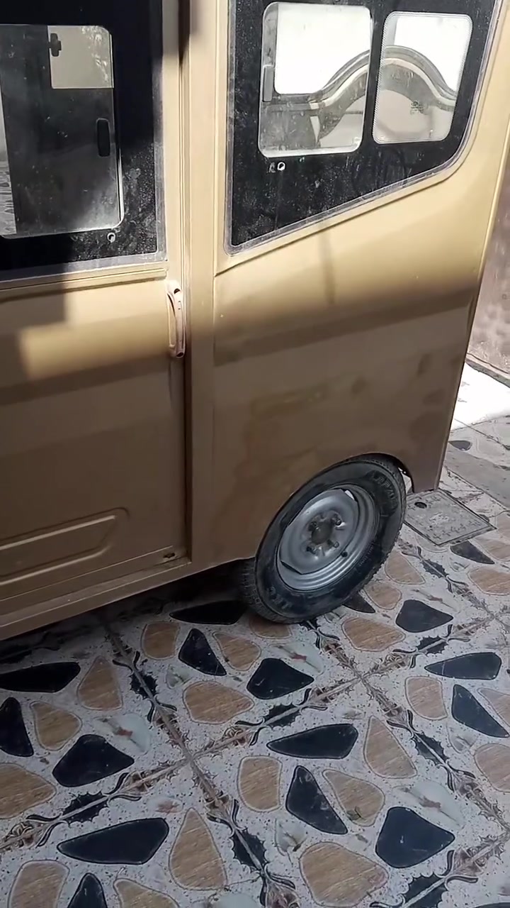 تك تك للبيع عنوان شهربان جعار زراعي نوعية صيني الموديل 19 بيهه جامة الامامية مبدلة بيهه سنويه بسمي استلام من الشركة بسمي مباشر سعر مليونين هاتف ***********
