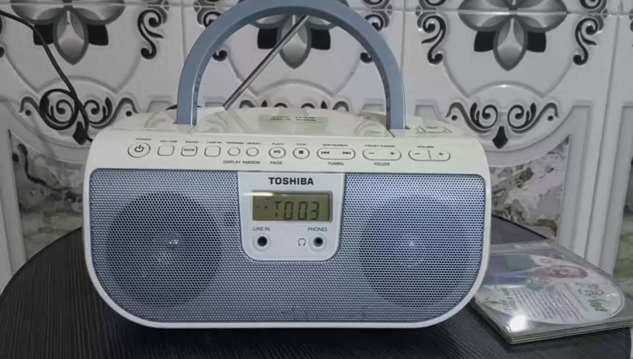 ستتم مشترك  نوع توشيبا. ...مشغل أقراص MP3+اوديو//راديو باحث///اوكس تكدر تشغل عليه النقال//فلاش /// هتفون ////, يعمل على الكهرباء. والباتري ...جهاز بلادي ...بدون اي صيانه...السعر 35000الف باقي التفاصيل مراسلة الصفحه....


**إذا كنت صاحب هذا الإعلان وتريد حذفه لأي سبب، رجاءا أرسل رسالة إلى الدعم الفني**