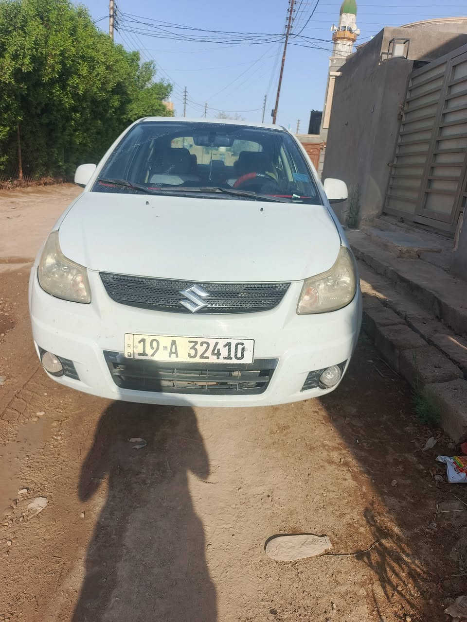 السلام عليكم/سازوكي SX4للبيع 
رقم كربلاء 
مكان بغداد الرصافه 
بسمي قبل شهرين حولت ارقام نكليزي 
سياره جازه ما تصرف عليها 1000دينار من صدر من تبريد من كل النواحي تأيرات تخم 4 قبل شهرين شديت الها 
السعر مناسب بسبب ظرف للا ستفسار ***********
***********
