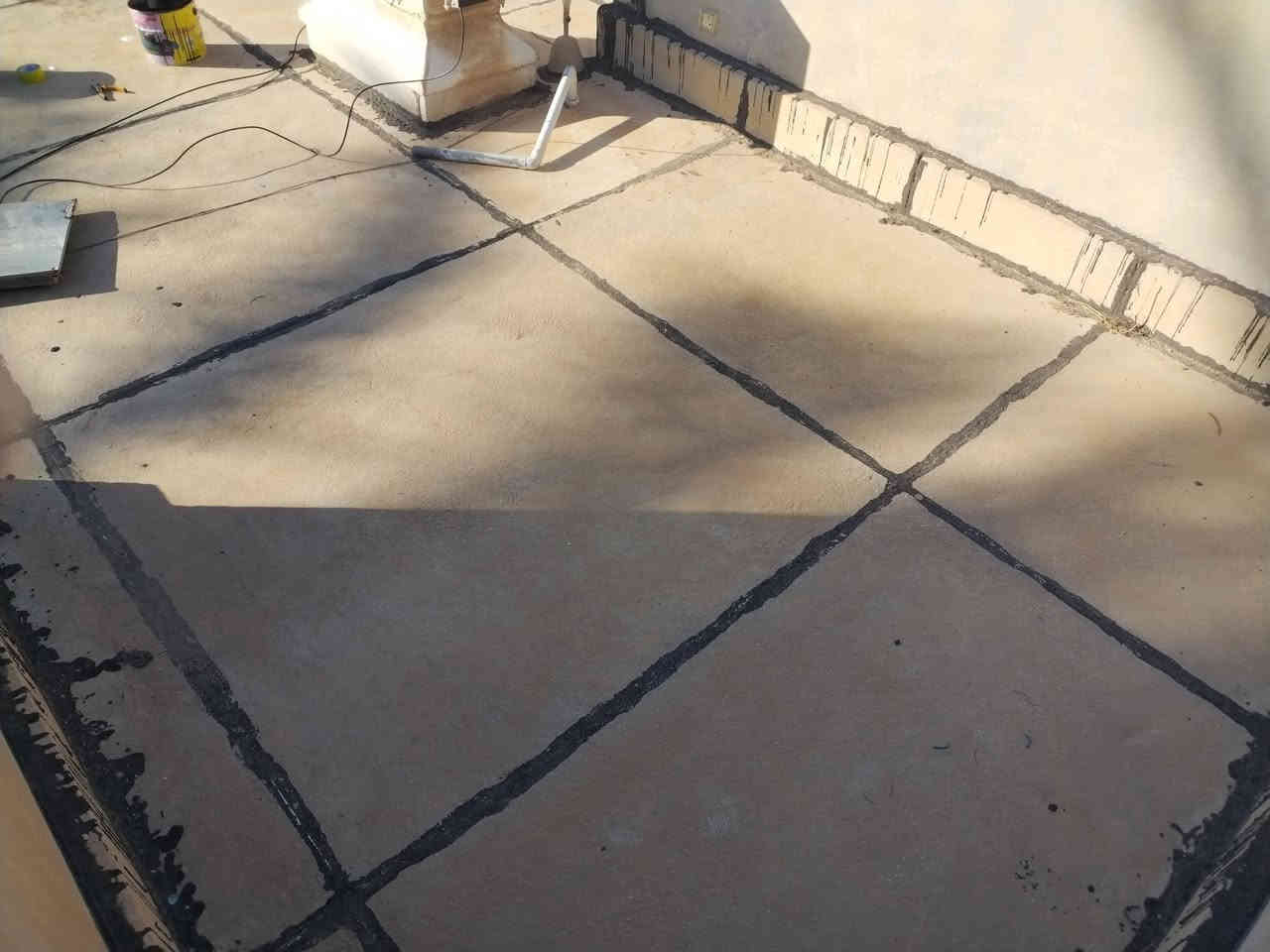 السلام عليكم نشتغل نقير سطوح ونضف سطح وهذا شغنا اسعارنه مناسبه جدان
*********** ابو علي 
او خاص مفتوح
