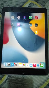 07705313065   ايباد اير٢ ذاكرة ٦٤ السعر 120 ألف قفل اكتب رقمك شراي اتص...