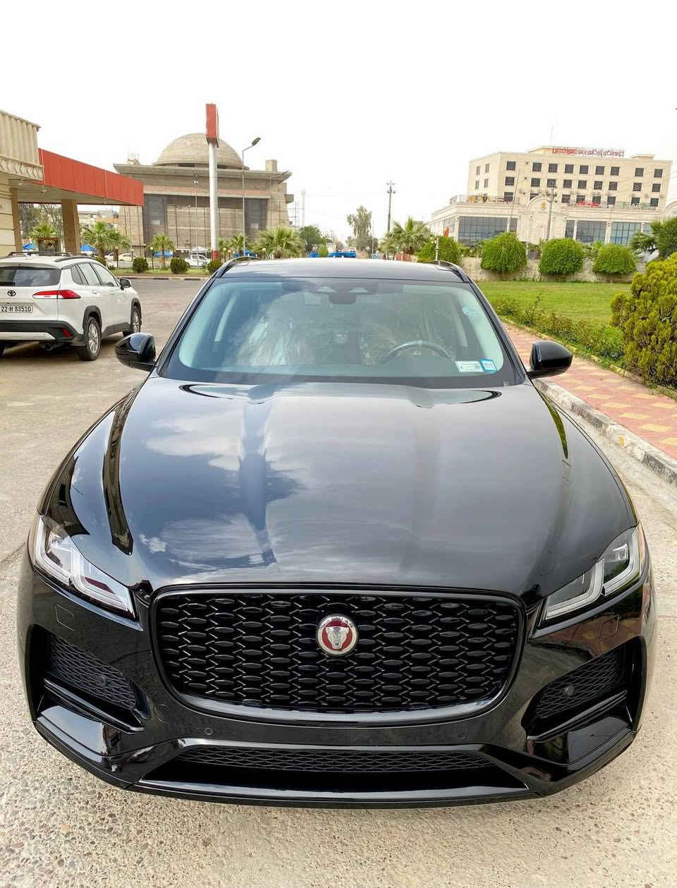 للبيع فقط جاكوار 2023 𝙁-𝙋𝘼𝘾𝙀 𝙎 𝘽𝙡𝙖𝙘𝙠 𝙀𝙙𝙞𝙩𝙞𝙤𝙣✅

سعـرها ادخل ع https://t.me/carssofiraq/15576

 جاكوار  إف-بيس وارد امريكي
(( كلين ))✅

 📌م/ مـرفـق بالـصـور ادناه صور الضرر
🔸🔹🔸🔹🔸🔹🔸🔹🔸
🔘الفئة: دفع رباعي 𝐒 𝐏𝟐𝟓𝟎 𝐀𝐖𝐃 
🔘المحرك: 4 سلندر 2000 توربو
🔘الموديل: 𝟐𝟎𝟐𝟑
🔘اللون: أسود 
🔘الممشى: 11 الف 

📍مكـان السـيارة :- ((( أربـيـل )))

ملاحظة/ السيارة نظيفة جداً  وأحلى من الصور 

📌بدون ايرباك 
📌بدون دواخل
📌فقط تعديل PDR على كد اصبعين بالجاملغ الخلفي

———-—————————
☑️ الــمــواصــفـــات :-

1/فتحة وبانوراما
2/تشغيل عن بعد
3/مقاعد وستيرن تدفئة وكهرباء
4/ويل حجم 20
5/تحديد مسار و سرعة
6/حساسات 360 فل 
7/كاميرا ورادار امامي
8/سستم ايفون واندرويد(كار بلي) 
9/نظام المفتاح الذكي ودخول تلقائي 
10/ نظام تبريد وتدفئة تلقائي 
11/بلاجكتور
12/لايتات زينون
13/أنظمة قيادة متعددة  
14/نظام إطفاء ذكي
15/مرايا كهرباء وشفط ونقط عمياء 
16/مقاعد خزن ميموري
17/ كاميرا خلفية
18/شاحن وايرليس
#أربيل
للتـواصل / 𝟎𝟕𝟕𝟔𝟔𝟖𝟓𝟎𝟕𝟎𝟗
واتساب 
او  على الخاص
.
.

🚗اعرض سيارتك ع اقوى قناة تلكرام للبيع و شراء سيارات ادخل ع رابط 
👇👇
https://t.me/carssofiraq


**إذا كنت صاحب هذا الإعلان وتريد حذفه لأي سبب، رجاءا أرسل رسالة إلى الدعم الفني**