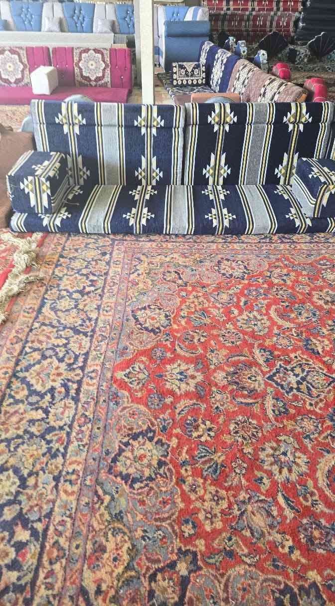 وفرنالكم جلسات عربيه الوان زاهية وموديلات راقية انت عليك تختار واحنه نوصللكم لحد الدار
جلسه عربيه طول المندر مترين وعرض 70 سم مع تگیات ظهر عدد ثنين طول متر مع مساند يد عدد ثنين
لتواصل ع الرقم واتس
*********** معرض كرز ***********
