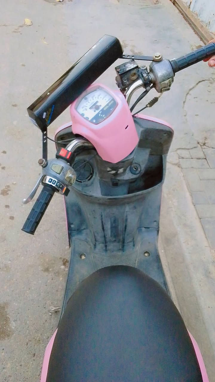 السلام عليكم دراجه 120 بوليس دراجه نظيفه دراجه مفتوحه سلف ويندو مكان بغداد العبيدي رقم الهاتف *********** سعر 600 وبيها مجال
