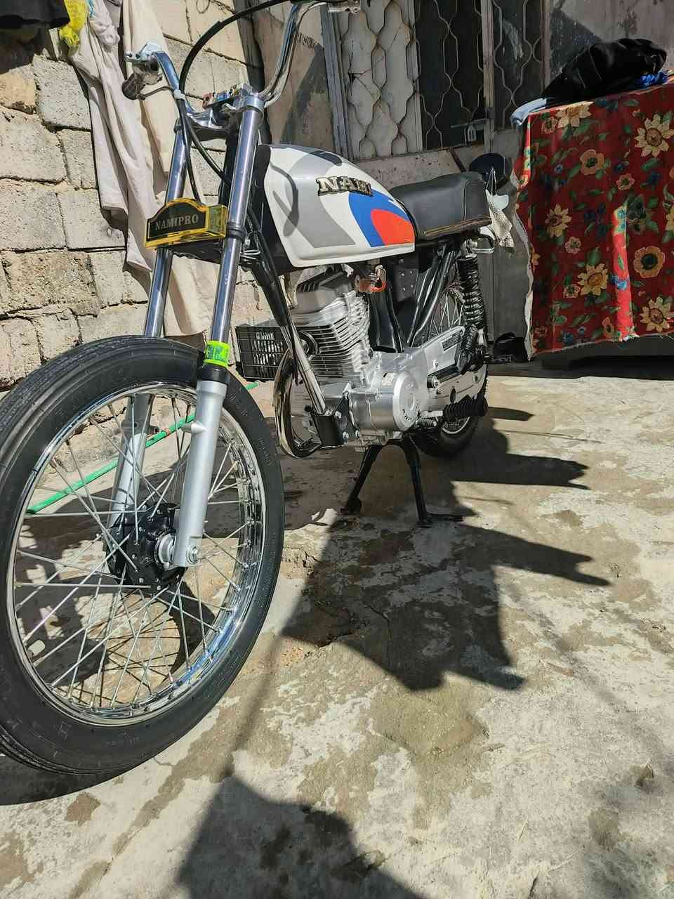 السلام عليكم دراجه تعمير تعمير كله 26 دراجه صار لها اسبوع من معمره بعد هي جديده مكاني كربلاء 600 وبيها مجال الرقم***********
اوراق سكنر
