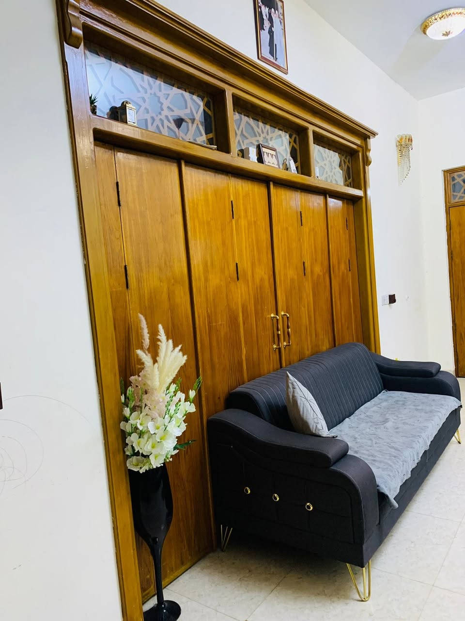 السلام عليكم 
بيت خلف الحمام مباشرتا  للبيع 
مساحة البيت بالسند ١٠٠ بالواقع ١٢٥ تفاصيل البيت  صالة +استقبال + مطبخ + صحيات خارجي داخلي الطابق الأرضي اما عن الطابق الثاني ٣ غرف نوم بينهن ممر+ صحيات إضافة إلى السطح أيضآ بي صحيات الموقع مميز جدا قرب كورنيش ديالى والبناء حديث 2023
والاستفسارات اكثر عن السعار وباقي تفاصيل اتصل على الرقم يوجد وتساب وتفاصيل اكثر
***********
