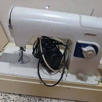 مكينتين خياطة • درجة أولى