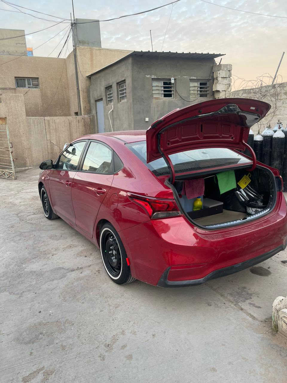سلام عليكم
اكسنت 2020  امريكي بيها صبغ بنيد جاملغ وباب صفحة سايق مكينة 1600 دوش دبل نوزل سيارة جاهزة للاخير ربع دينار متصرف عليها للمراوس فقط سعره 110شعندك نزل ***********
