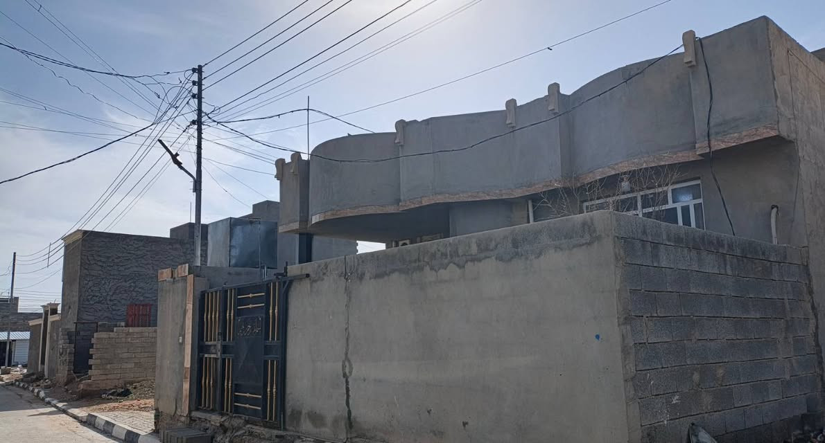 #دار_للبيع_في_الخالدية
#دار_للبيع_في_الخالدية
#حي_الامين قرب جامع قباء صعدة المستشفى 
 
♣مساحه 185م 
♣شارع 8م تبليط مجاري ارصفة

♣تجاوز مسجل بالبلدية

💦البيت طابقين اربع غرف  +مطبخ+أستقبال+حمام

💦البيت جاهز من كل شيء   

💠السعر 70 مليون  فقط قابل للتفاوض 

🍂حي_الامين قرب جامع قباء صعدة المستشفى 
 
♣مساحه 185م 
♣شارع 8م تبليط مجاري ارصفة

♣تجاوز مسجل بالبلدية

💦البيت طابقين اربع غرف  +مطبخ+أستقبال+حمام

💦البيت جاهز من كل شيء   

💠السعر 70 مليون  فقط قابل للتفاوض 

🍂***********
