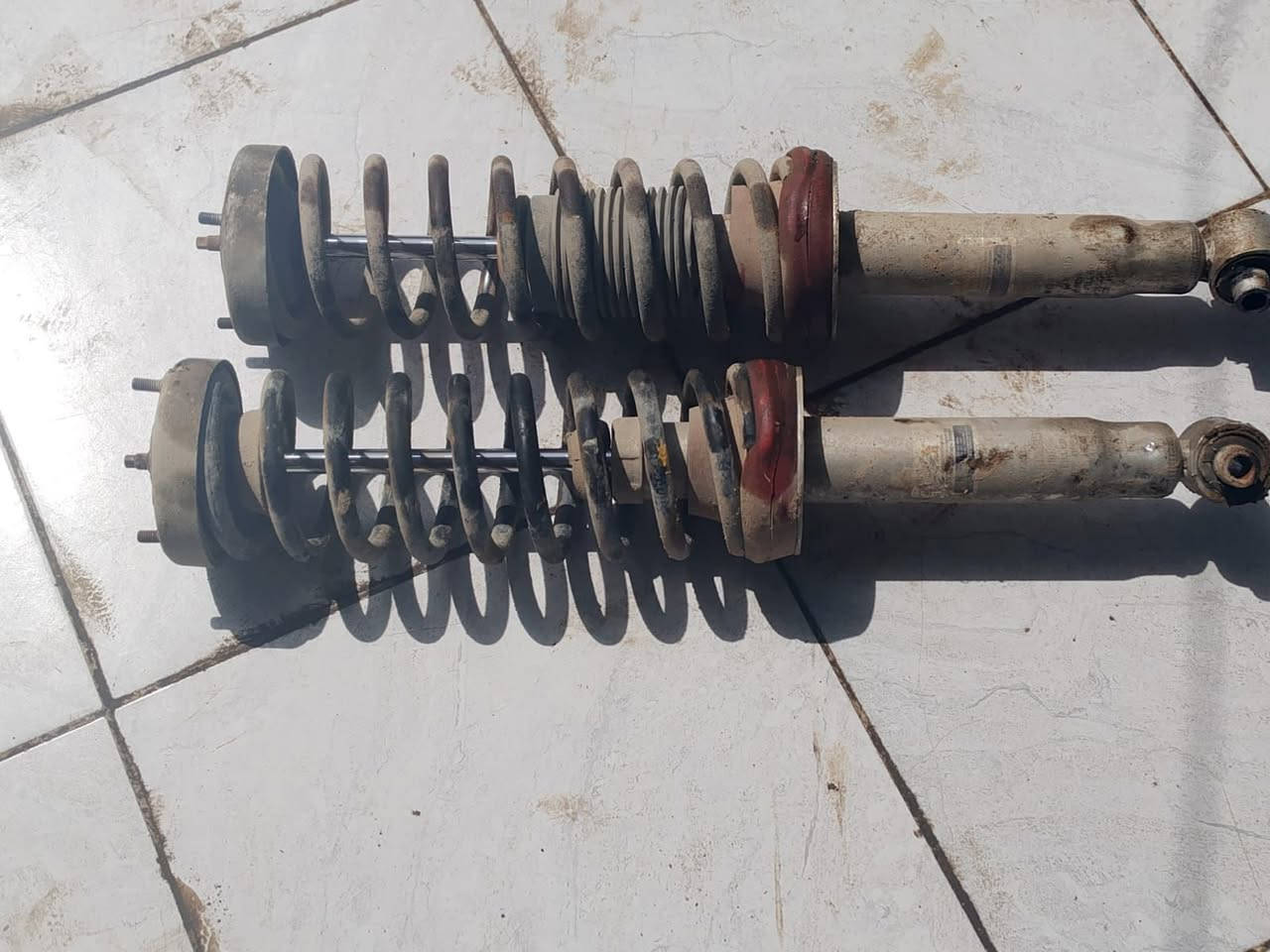 اسطاب اكسل حجم ٧٣٥كاملات زوج جيب وشد. جانن مشدودات على سياره تفصخت  شرط جدد. للعلم قاعده مال صقر اصليه الماني مو نجاري  سعر ٥٠الف ***********
