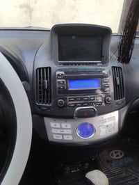 للبيع شاشه قنبوره مع مسجل اواكس مو بلاتوث 07502276235