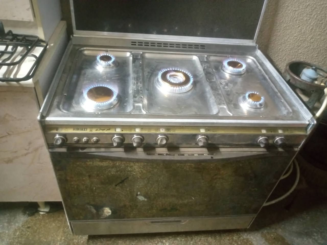 السلام عليكم هذا اخر اعمالي والحمد لله على توفيقه الصورتين تضهر بيه قبل وبعد العمل  للاتصال على الارقام التاليه
***********
***********
أو المراسله على الخاص
