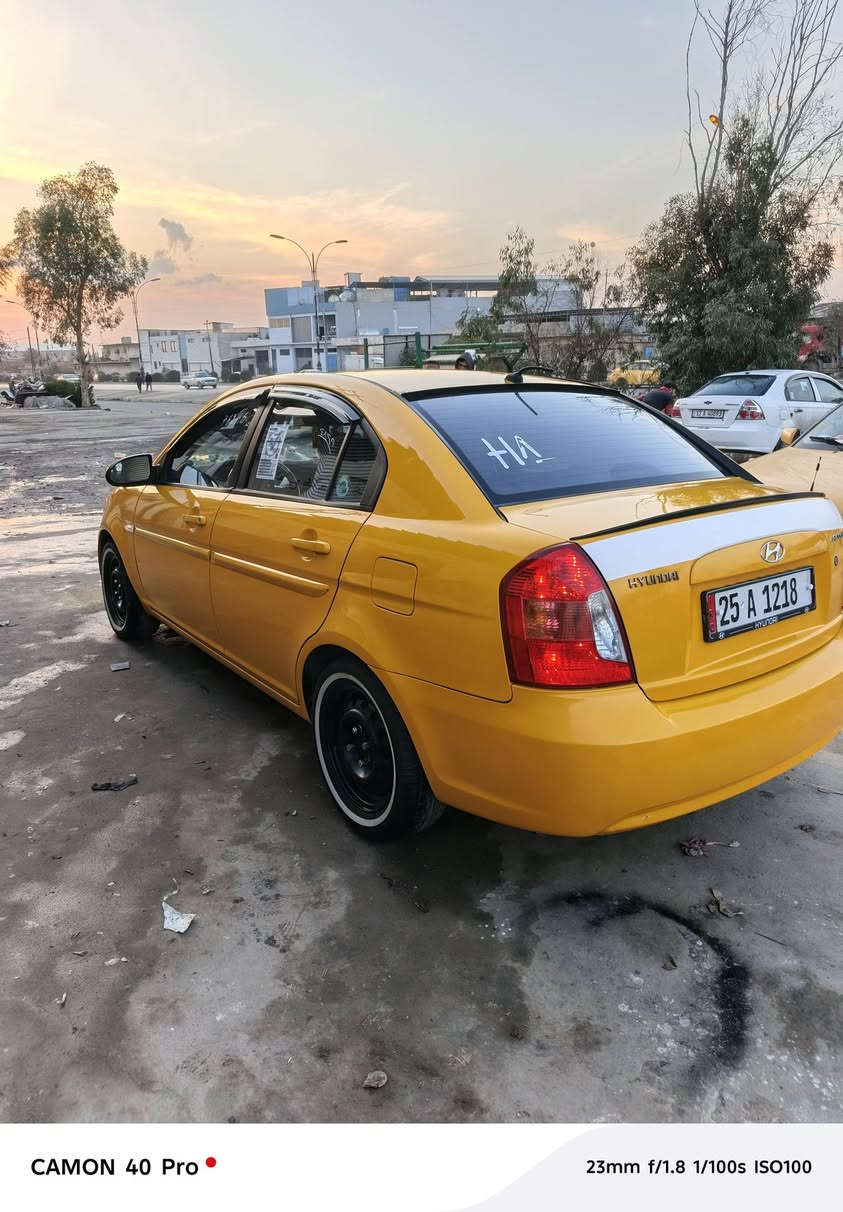 السلام عليكم اكسنت  رقم كركوك للبيع موديل ٢٠١٠سيارة جاهزة مكينه ١٦ كير عادي السيارة قطرة معجون مابيها بس بل جاملغات الكدام الضرر بيها قاعده الدبل بدون شاصي والغرامات صفر والهيا صفر والسيارة بااسمي وطخم التايرات جديد والسعر ٧٨بيها مجال شي قليل العنوان موصل حي سومر( ***********) (***********)
