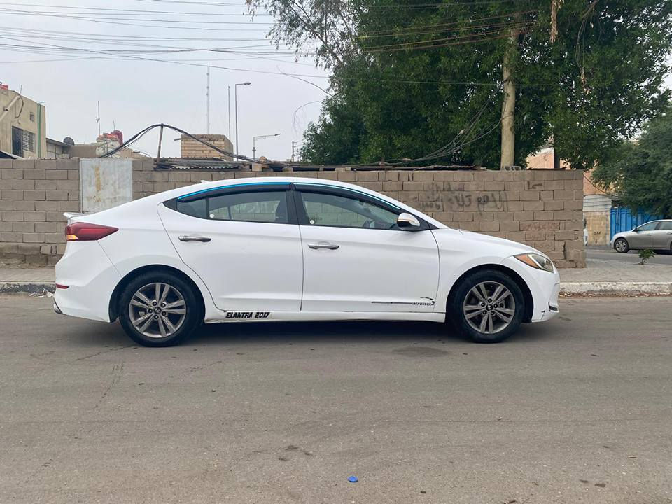 السلام عليكم النترا موديل 17 وارد كندي السياره كلين بس بيها قبق الجنطه مبدل بلاد وبيها  الجاملغ الخلفي بيه صبغ والباقي كفاله السياره جديده ومتعوب عليها مال جناي مكينه 2000  دوش كير حداديه تبريد كلها جديده  مواصفاتها تشغيل عن بعد شاشه كبيره دواره تحكمات استيرن تدفئه بالكشنات رادارت جانبيه حساسات خلفيه  رقم ذيقار حره مشروع وطني سنويه لغاية 2028تحويل ثاني يوم السعر 128 لاستفسار على الرقم *********** البصرة, العراق
