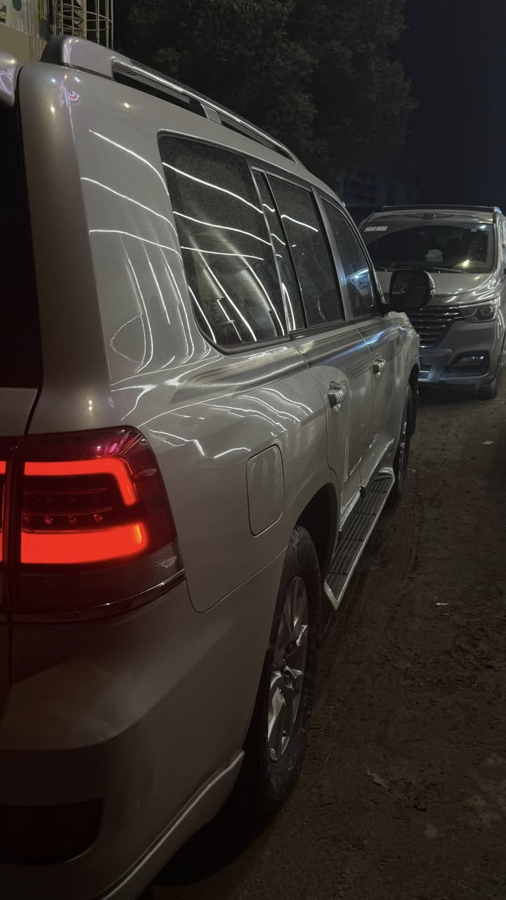 لاندكروز 2016 بريم اصل
رقم بغداد كفاله عامه من الضربة والصبغ
السعر 455
مكاني الديوانيه للاتصال
***********
