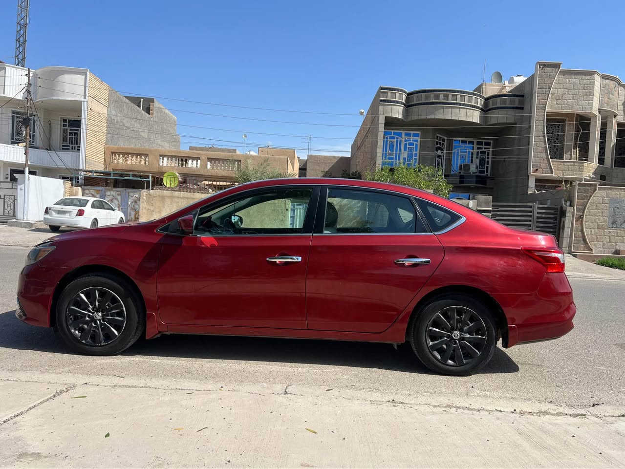 السلام عليكم 
للبيع نيسان سنترا 
موديل 2016 رقم اربيل بسم عربي تحويل وكاله بالخدمه
وارد امريكي محرك 1800
ماشيه 120
السياره جاهزهرمن كل النواحي اي نقص مبيها تبريد ثلج
كير ومحرك لوك ع وضع الشركه
ظررها چاملغ امامي وخشم البنيد بدون اي ظرر داخلي
بدون ايرباك
السعر 106وبي مجال للاستفسار ع 
***********
مكان السياره بغداد السيديه بغداد, العراق
