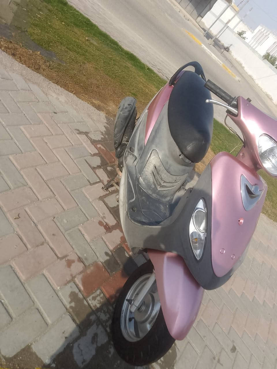 ماكس منغولي مكينه ما مفتوحه دراجه ستخدام نضيف سعر 650 قفل شراي يتصل *********** عنوان سماوه حيدريه
