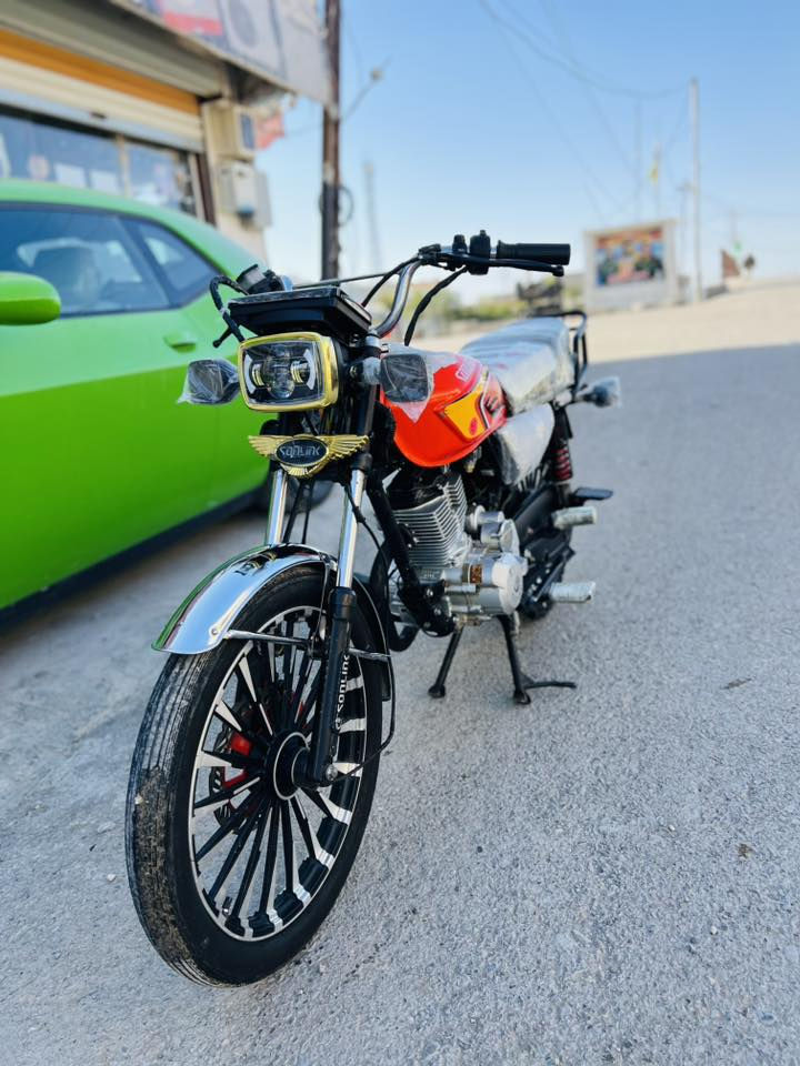 سيفان للبيع باب اول موديل 2025 بس مكينه مبدله بيضه فول شلعه نشاط كامل بدون اي نقص المكان ديالى  سراجق السعر 525 وبي مجال 
***********
